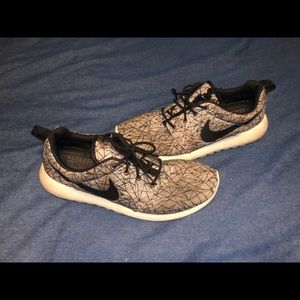 Nike Roshes